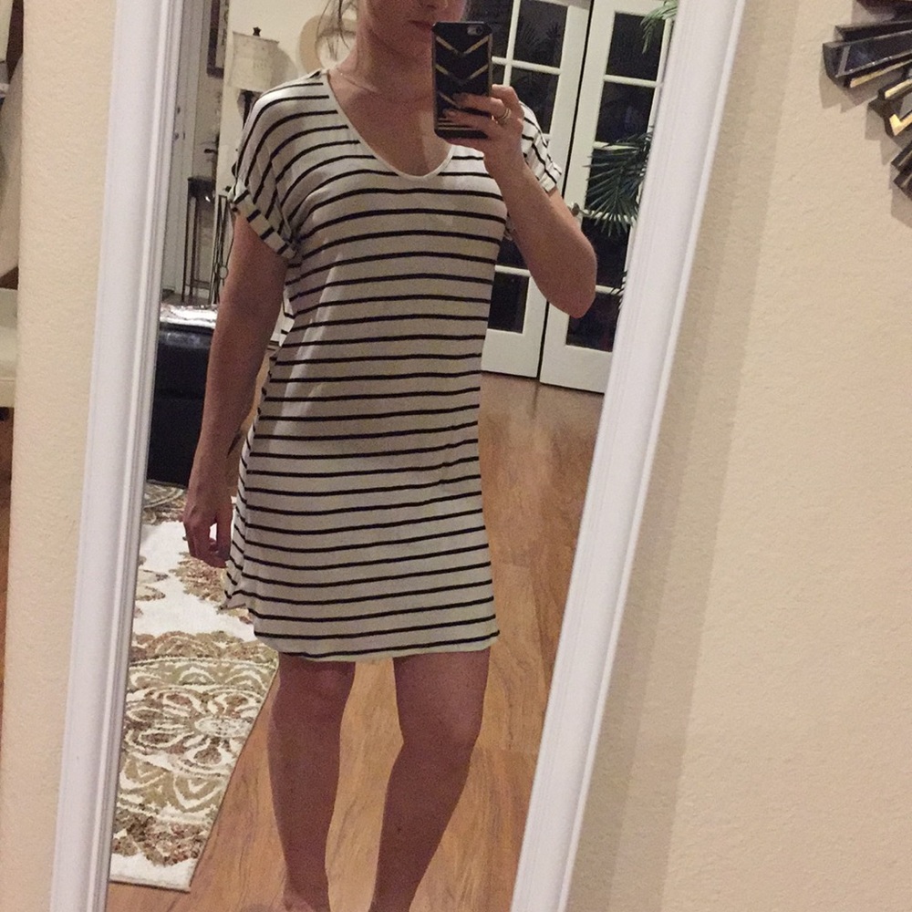 Super cute black and creamy white T-shirt dress